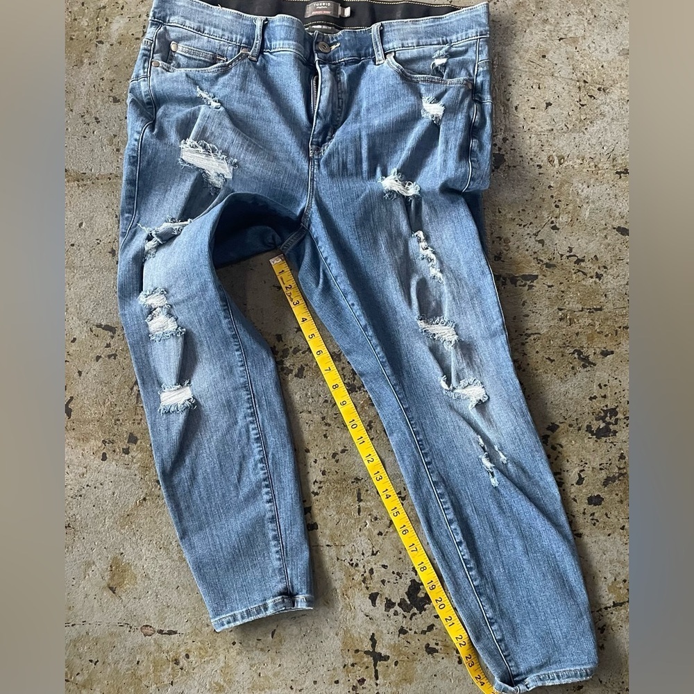 Torrid Bombshell Distressed Medium Skinny Jeans with Premium Stretch Size 20S - Picture 4 of 9